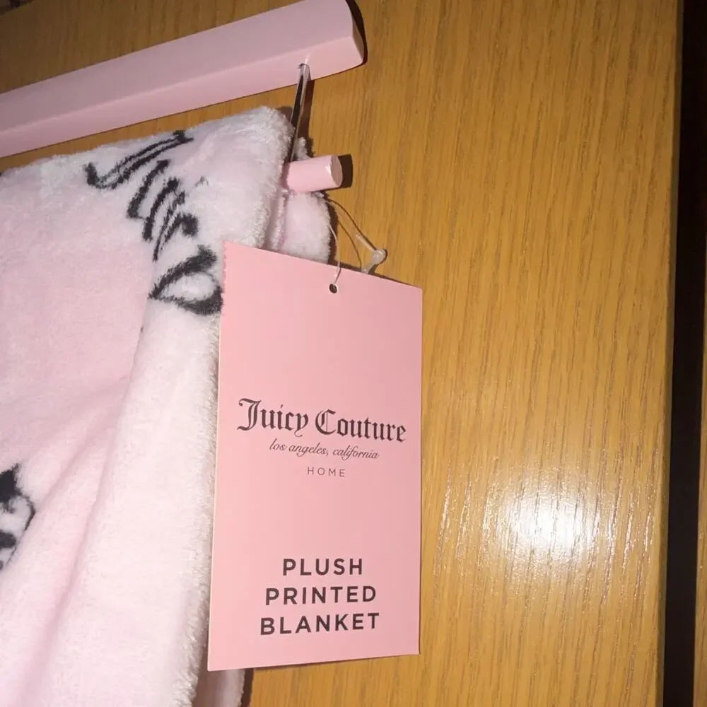 Juicy Couture Plush Printed Blanket Twin 60x90 Pink/Black Crown All-Over